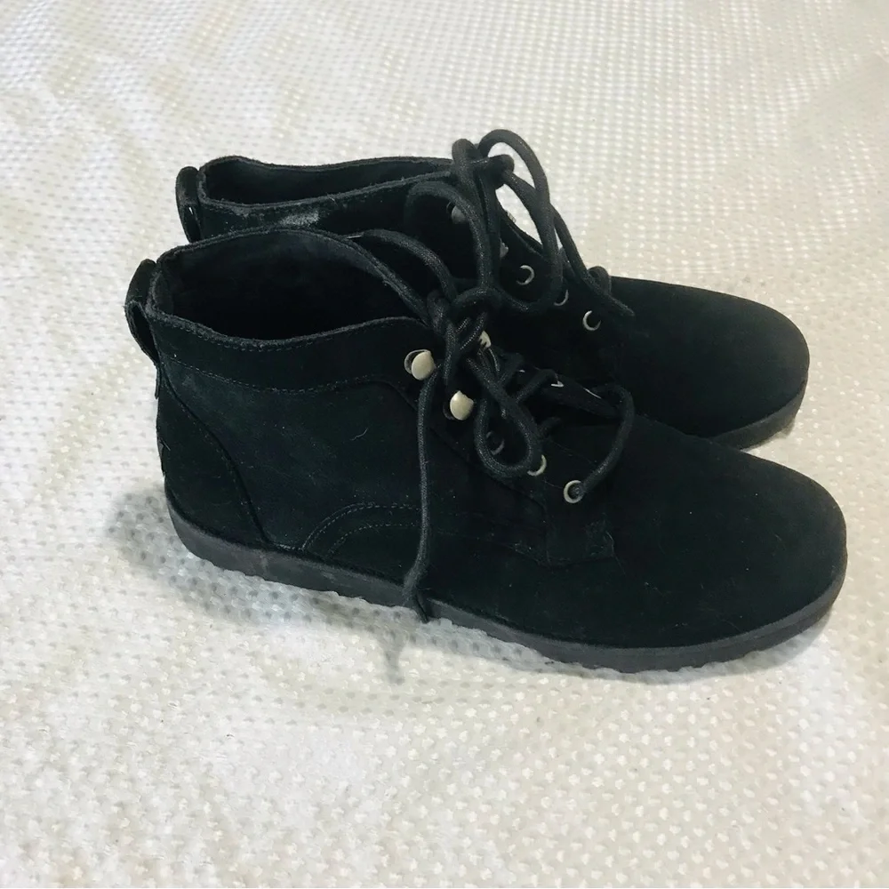 UGG Women’s Bethany Lace Up Sheepskin Booties‎ 1012532- Black Suede